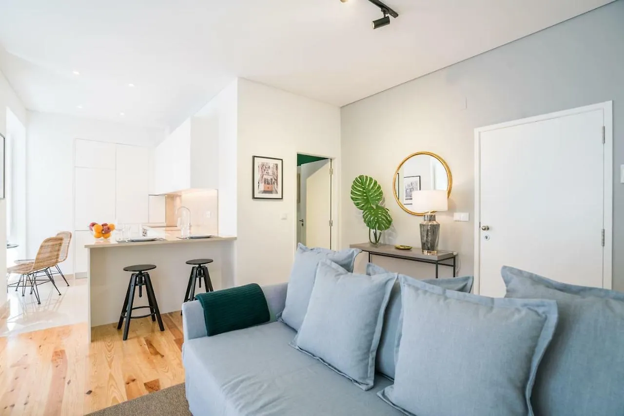 Modern Apartment In Chiado Lisbon 0*,
