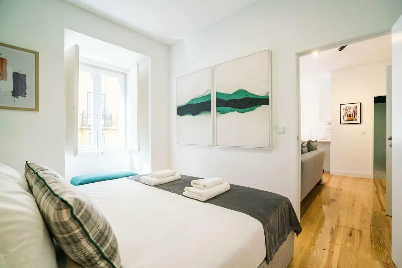 Modern Apartment In Chiado Lisbon