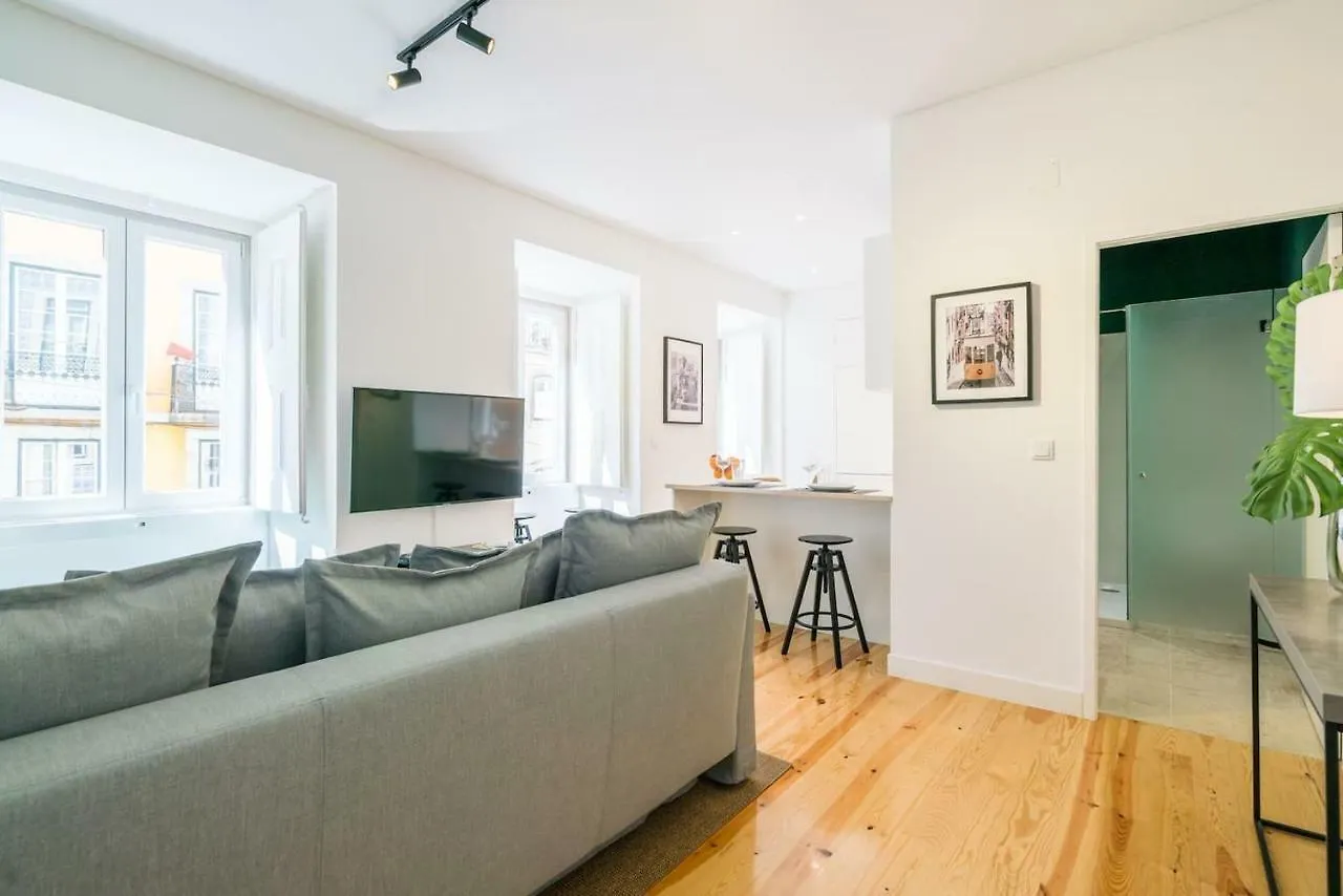 Modern Apartment In Chiado Lisbon