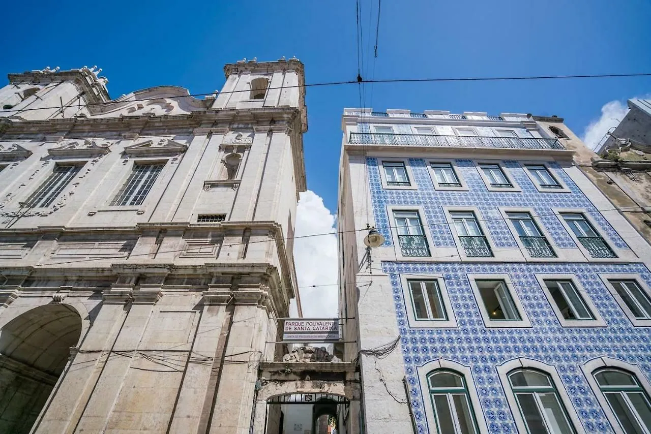 Modern Apartment In Chiado Lisbon