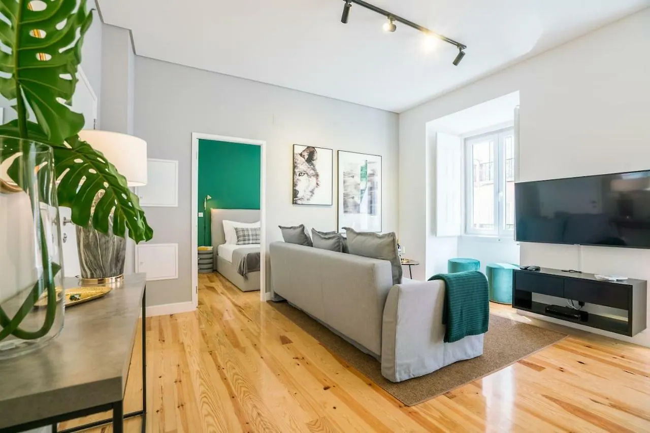 Modern Apartment In Chiado Lisbon