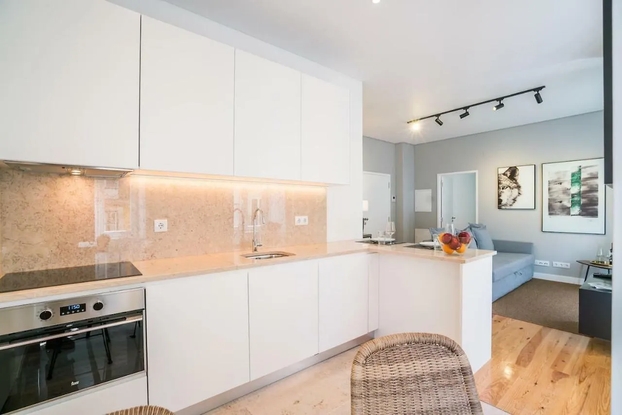 Modern Apartment In Chiado Lisboa