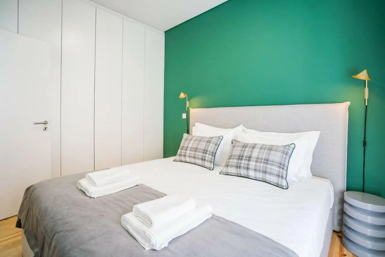 Modern Apartment In Chiado Lisboa